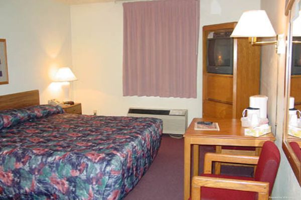 USA Inns Of America (Marquette)